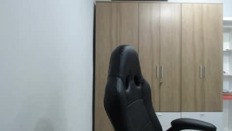 Roxana online show from May 24, 10:38 pm
