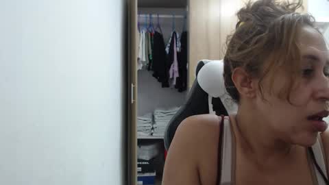 Roxana online show from November 18, 4:26 am