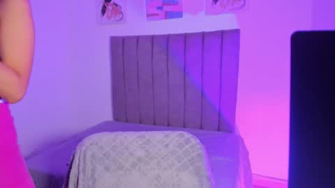 Roxane online show from January 18, 7:23 pm