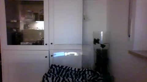 roxanne66 online show from December 22, 1:00 pm