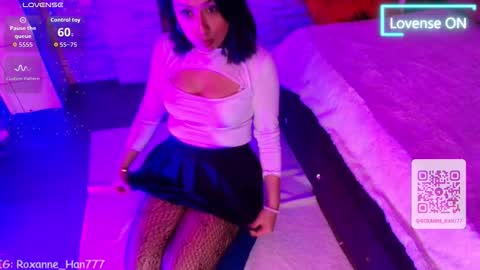 roxanne_han online show from February 26, 11:24 am