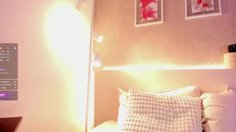 Roxanne Gomez online show from September 29, 4:06 pm