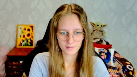 roxie_shy online show from September 30, 7:52 am