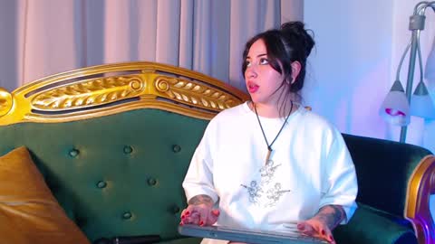 Roxxan online show from January 14, 9:35 am