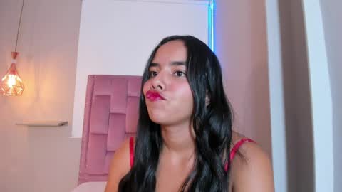 roxy_stone1 online show from May 6, 8:15 pm