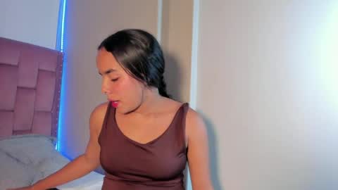 roxy_stone1 online show from April 18, 7:29 pm