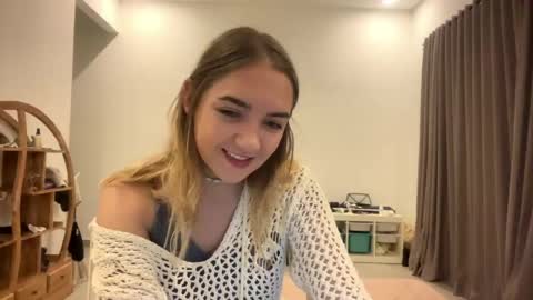 Roxy online show from March 17, 8:25 pm