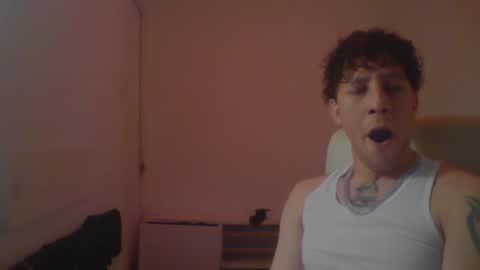 royalpapi12 online show from March 29, 6:31 pm