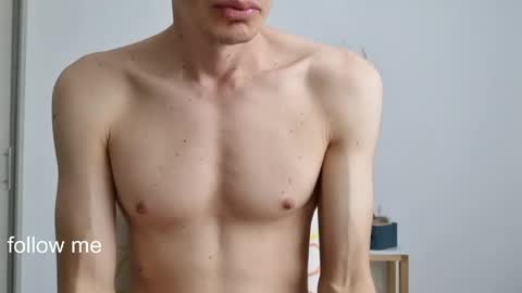 Roy online show from April 15, 2:04 am