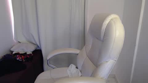 Rubi online show from October 17, 6:34 pm