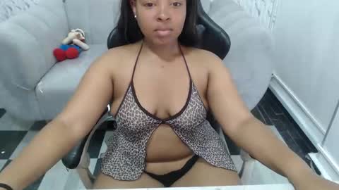 rubi_prince_b online show from February 19, 1:43 pm