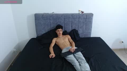 Ruby and Vanie online show from April 19, 10:56 pm