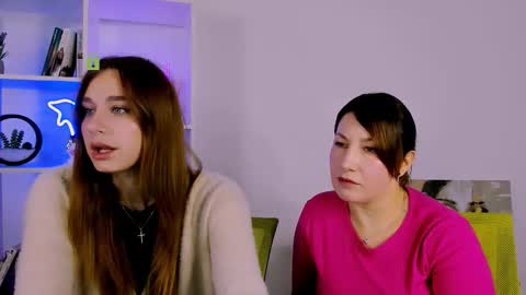 ruby_frost online show from December 1, 1:42 pm