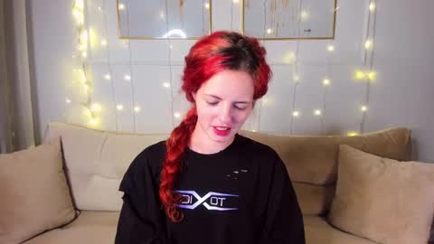 rubyattwood online show from March 8, 11:39 pm