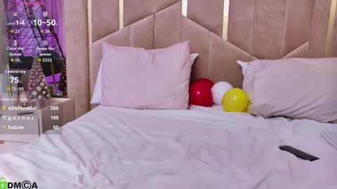 rubyvibex online show from December 19, 6:42 am