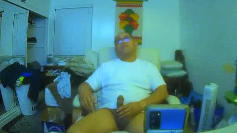 rueltrinidad73 online show from June 22, 5:15 am