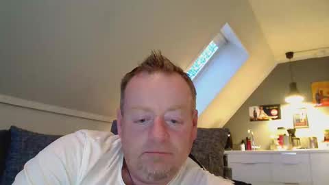 Snapshot of runepetter chatting on October 5, 4:58 pm bignorwegian online show from October 5, 4:58 pm