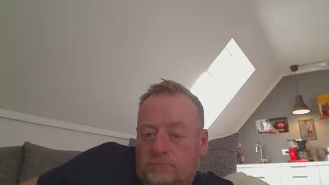 Snapshot of runepetter chatting on September 22, 9:02 am bignorwegian online show from September 22, 9:02 am