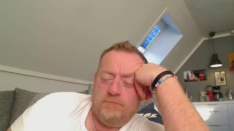 Snapshot of runepetter chatting on September 26, 3:31 pm bignorwegian online show from September 26, 3:31 pm