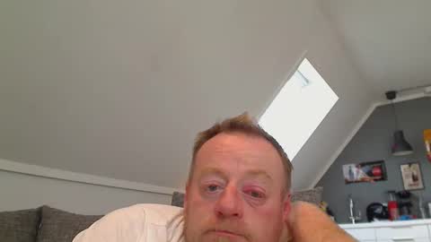 Snapshot of runepetter chatting on October 13, 10:06 am bignorwegian online show from October 13, 10:06 am