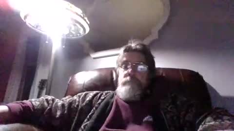 Snapshot of runningaround60 chatting on January 8, 2:03 am runningaround60 online show from January 8, 2:03 am