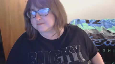 runny_eggs online show from May 24, 3:36 am
