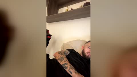 russo_fox online show from May 6, 2:06 am