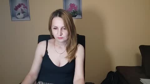 Ruth online show from June 8, 5:14 pm