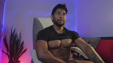 ryanboy30 online show from March 29, 7:15 pm