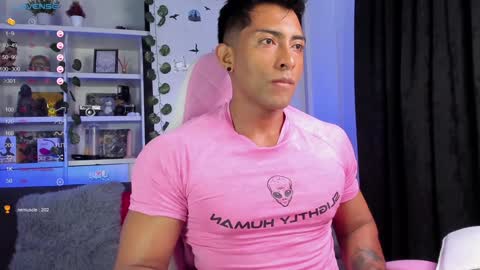 ryanboy30 online show from January 19, 10:39 pm