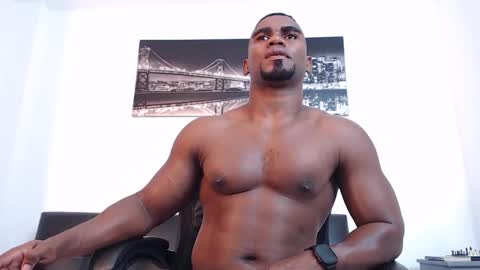 Instagram  Ryandwrn online show from February 25, 3:32 am