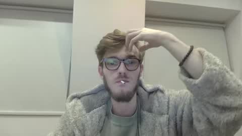 Snapshot of ryanogorman5858 chatting on February 28, 12:43 am anonomousstoneruk online show from February 28, 12:43 am