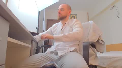 Ryanstone  online show from March 21, 6:19 am