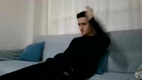 s2ici online show from December 21, 8:26 pm