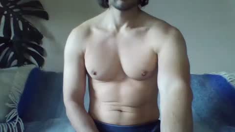 Snapshot of s43_ chatting on October 8, 10:21 am s43_ online show from October 8, 10:21 am