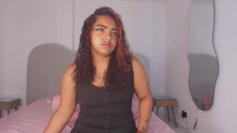 s_sofia_ online show from December 15, 11:50 am