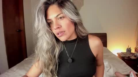 Leslie Beltrn online show from December 19, 5:14 am