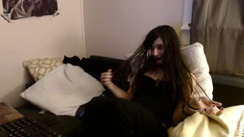 sabinewinters online show from May 6, 5:13 am
