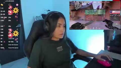 Angie  online show from October 28, 12:44 am