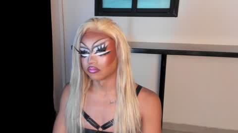 Snapshot of sabrina_rose__ chatting on February 5, 2:51 am Sabrina Rose online show from February 5, 2:51 am