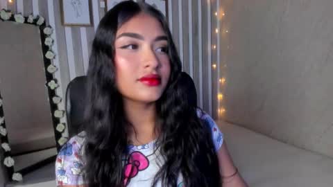 Snapshot of sabrinahims_ chatting on March 10, 9:40 pm mariana  online show from March 10, 9:40 pm