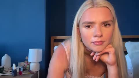 sabrina online show from September 16, 1:46 pm