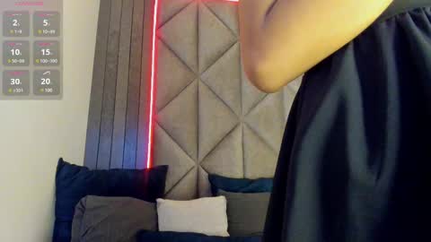 Snapshot of sabrinaspell_ chatting on February 22, 11:35 am S A B R I N A  online show from February 22, 11:35 am