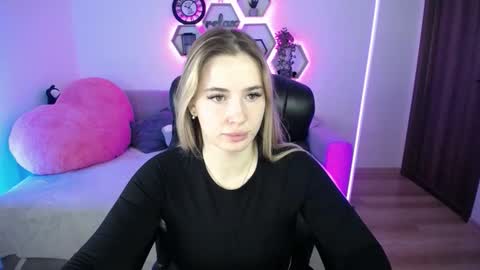 Sabrina Violet online show from February 9, 9:13 am