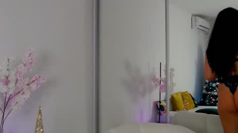 Sabrina online show from December 17, 10:05 pm