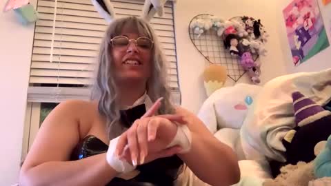 sweet angel baby  online show from October 9, 3:45 am