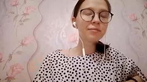 Snapshot of sadieheidebrink chatting on October 28, 5:36 pm Judy online show from October 28, 5:36 pm