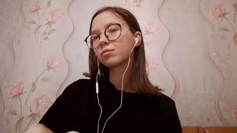 Snapshot of sadieheidebrink chatting on October 25, 5:57 pm Judy online show from October 25, 5:57 pm