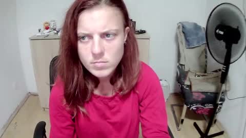 sadiemorgan18 online show from August 7, 7:12 pm