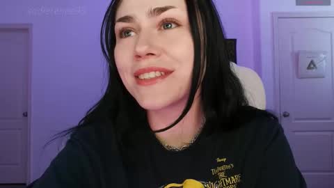 Snapshot of sadierenee96 chatting on October 9, 10:48 pm Sadie Renee online show from October 9, 10:48 pm
